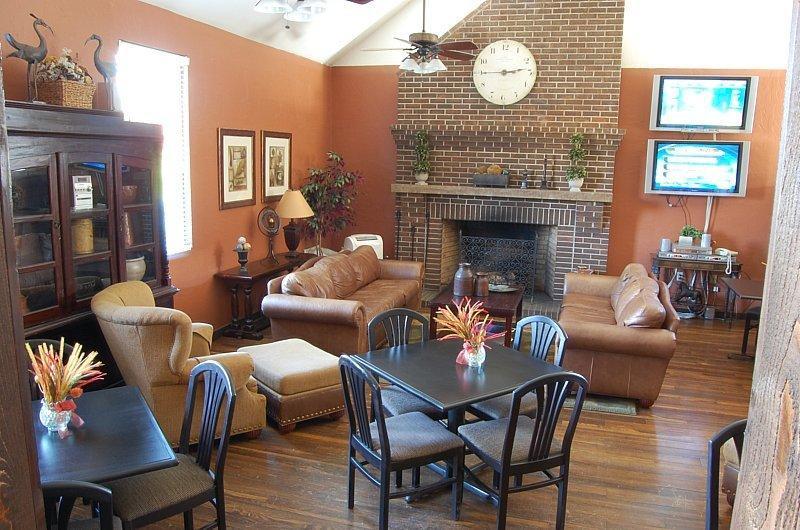 Hawthorn Suites By Wyndham Greenville Room photo